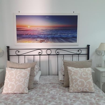 Guest House Al Mare Civitavecchia Bagian luar foto