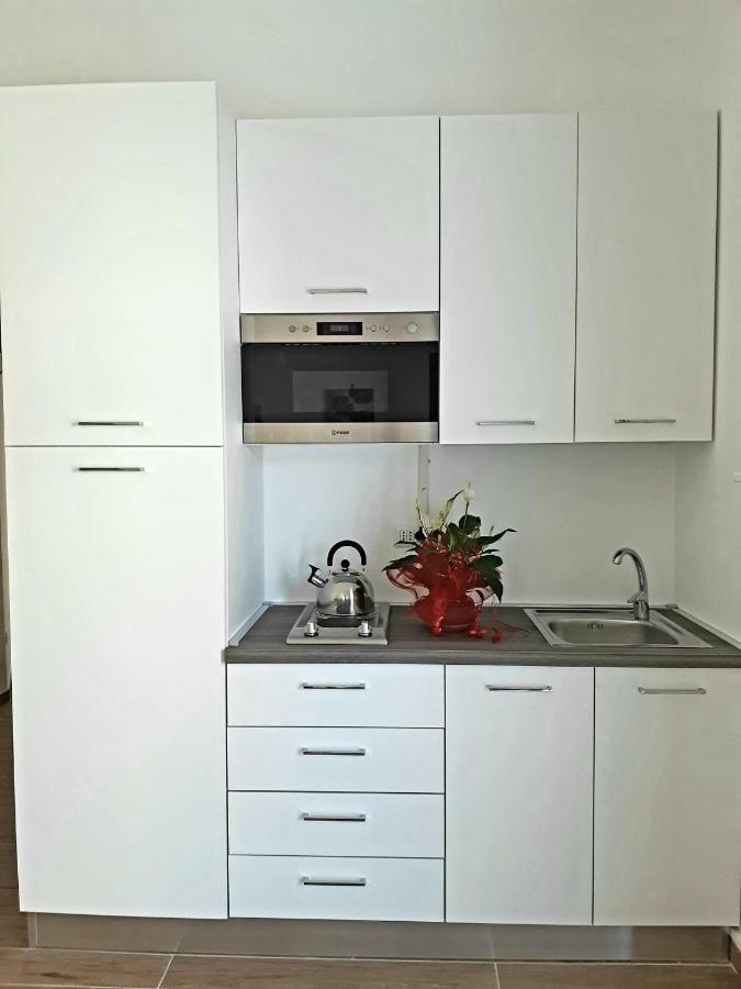 Guest House Al Mare Civitavecchia Bagian luar foto