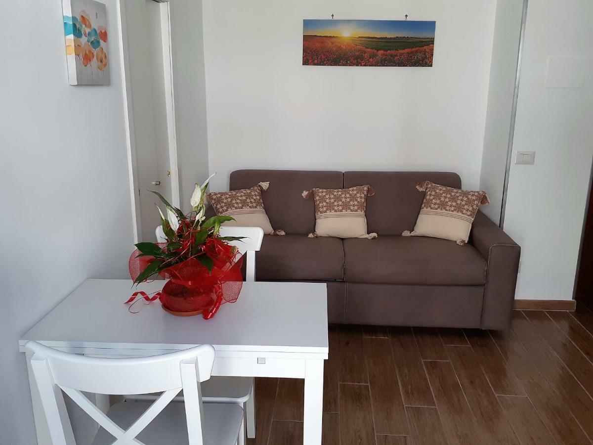 Guest House Al Mare Civitavecchia Bagian luar foto